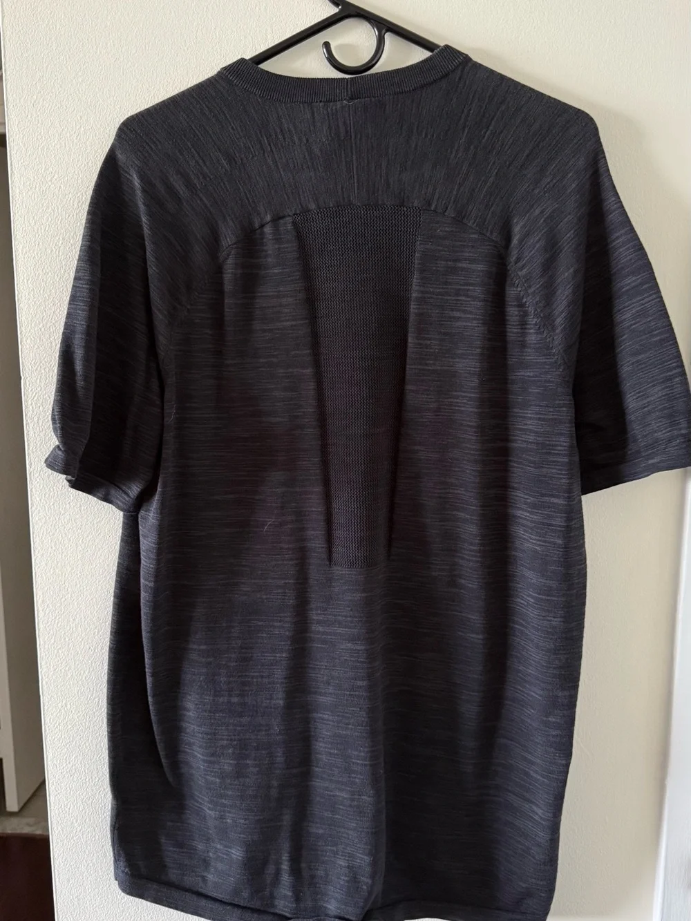 Nike Men’s Tech Knit Heathered Charcoal Short Sleeve Pocket Tee
